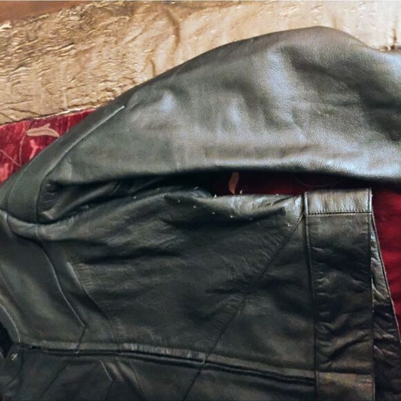 Men's Black Leather Jacket - Picture 6 of 16